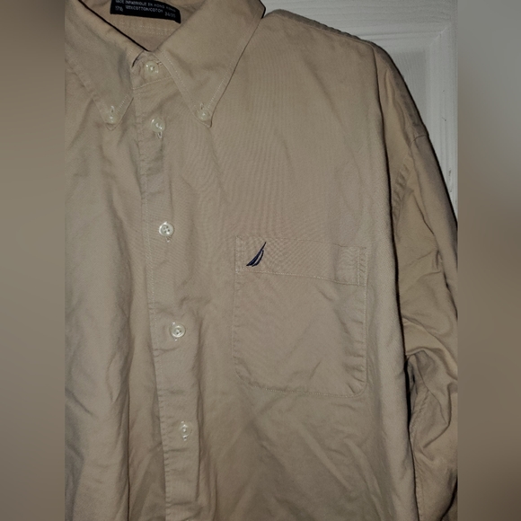 5 for $20 | Nautica Olive and Beige Button Down Shirts Bundle (2pc) - Picture 10 of 14